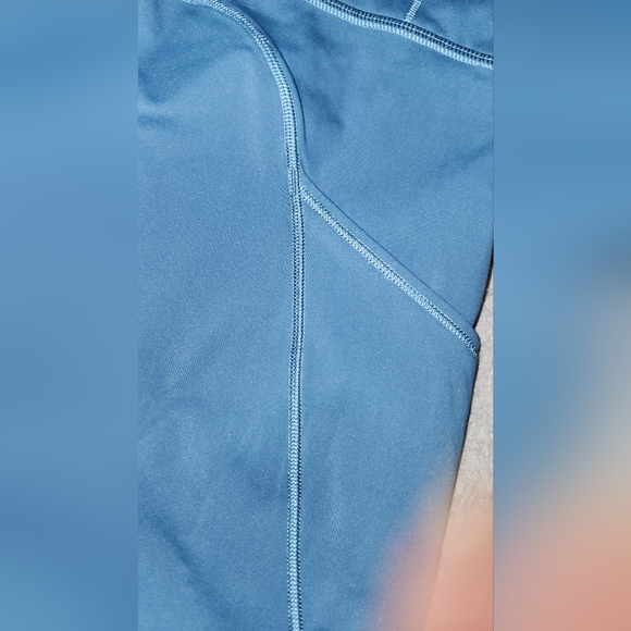 PRICE DROP!! LIMITED TIME! LULULEMON LEGGINGS!! - Picture 8 of 8